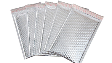 共擠膜氣泡袋和珠光膜氣泡袋哪個(gè)更抗摔